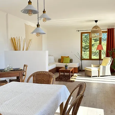 בית נופש Domaine De La Blache Saint-Jurs